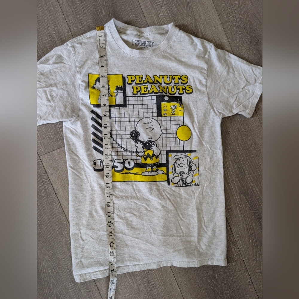 Peanuts Gray with Yellow & Black Print - Picture 5 of 5